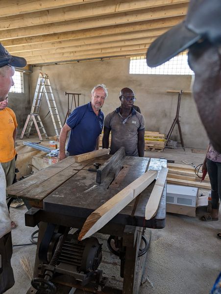 Die erste Maschine steht.jpg
